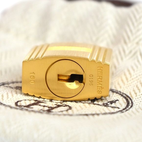 HERMES Birkin 30 Handbag - Picture 7 of 16